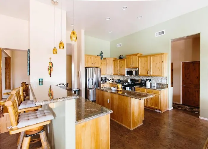 Sprawling Arizona Oasis W/ Dream Backyard Anthem